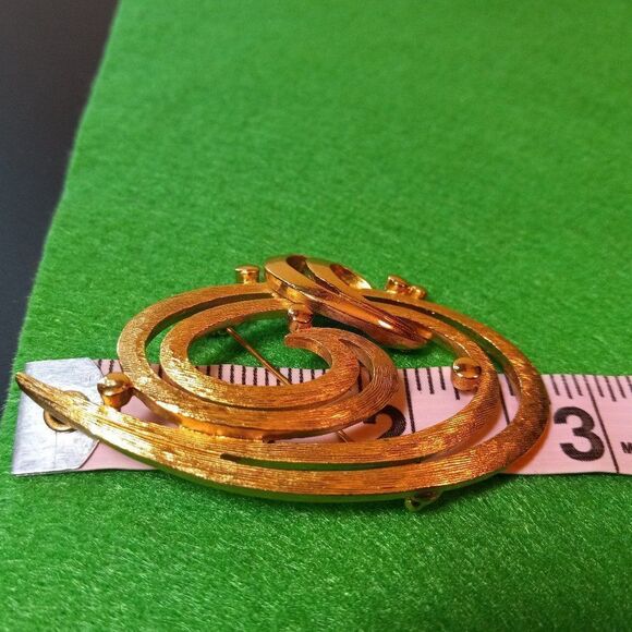 Vintage Monet Double Swirling Brooch - Picture 3 of 5